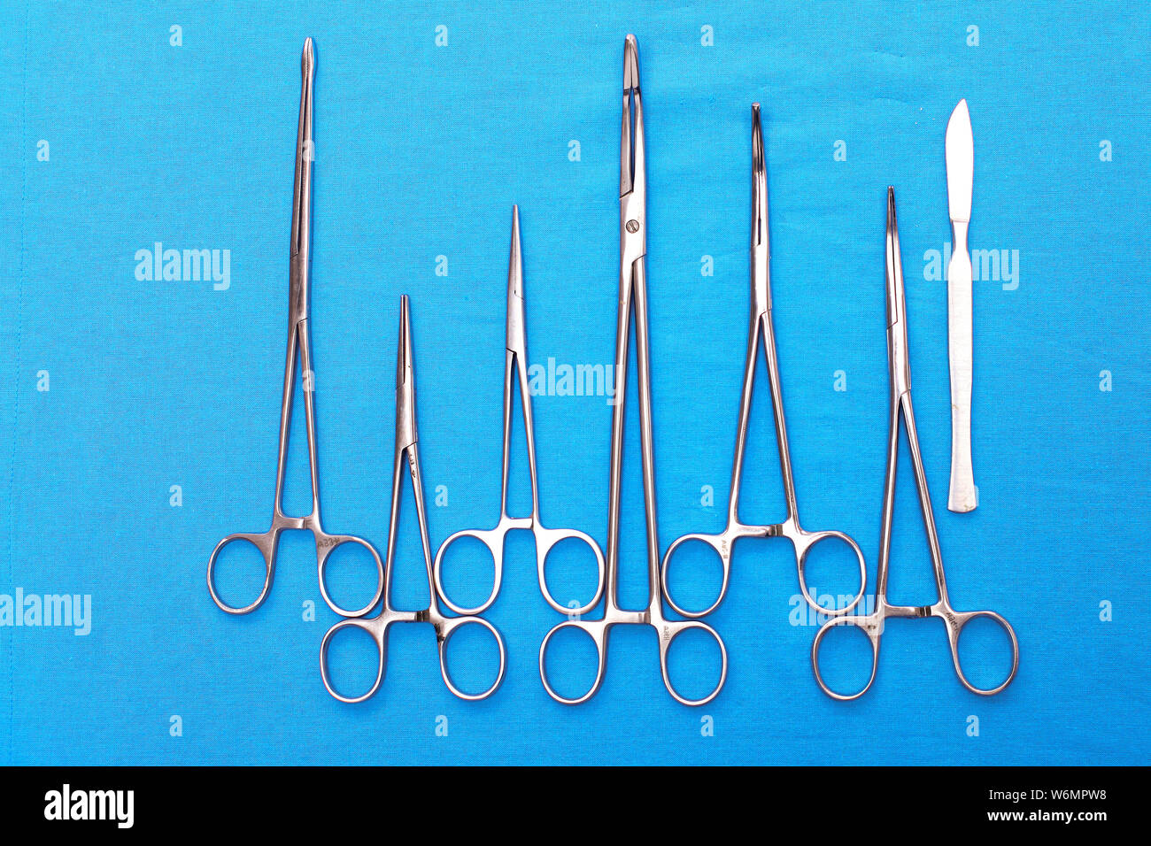 Chirurgische werkzeuge -Fotos und -Bildmaterial in hoher Auflösung – Alamy