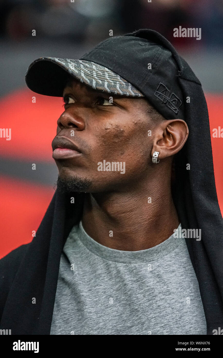 LONDON, ENGLAND - 30. OKTOBER 2016: Manchester United player, Paul Pogba besucht die NFL International Series Spiel zwischen den Cincinatti Bengals und den Washington Redskins. Lage: das Wembley Stadion am 30. Oktober 2016 in London, Stockfoto