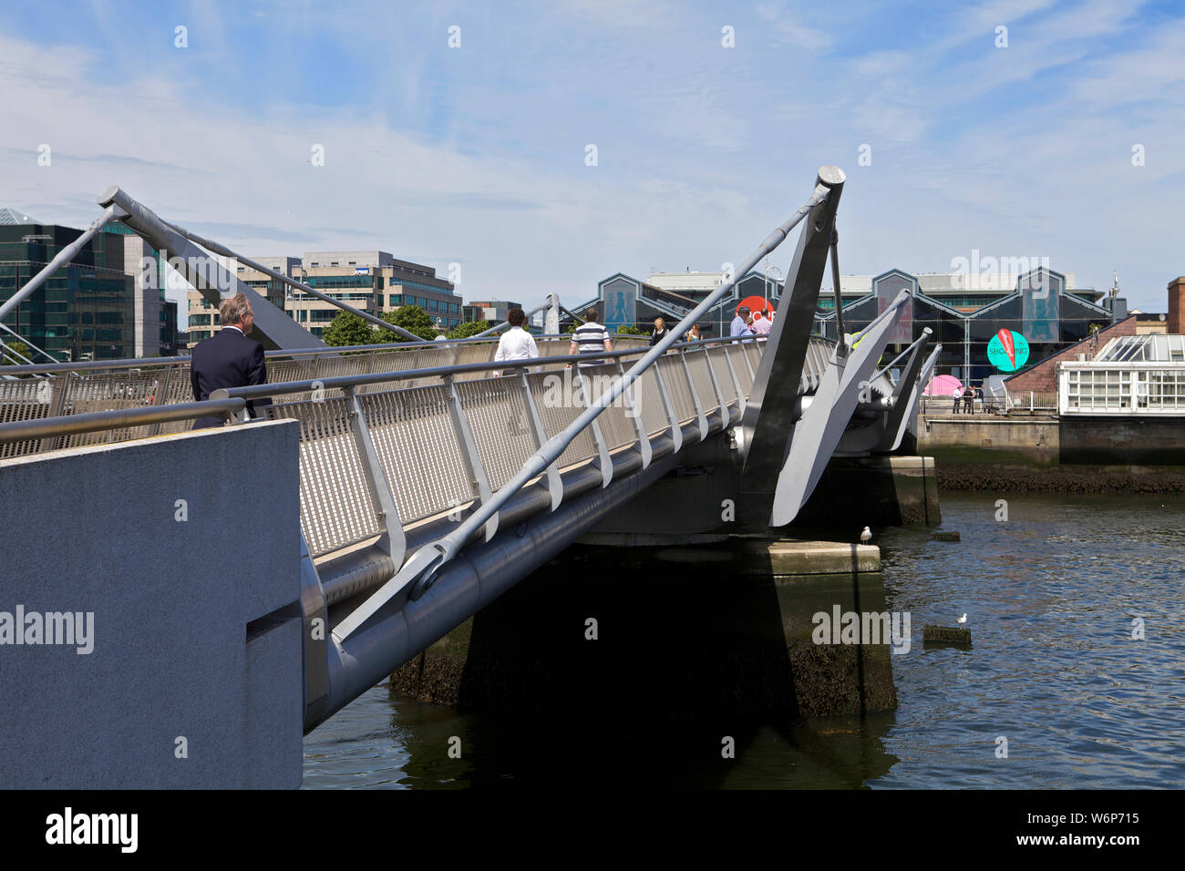 Matt Talbot Bridge Dublin Irland Stockfoto