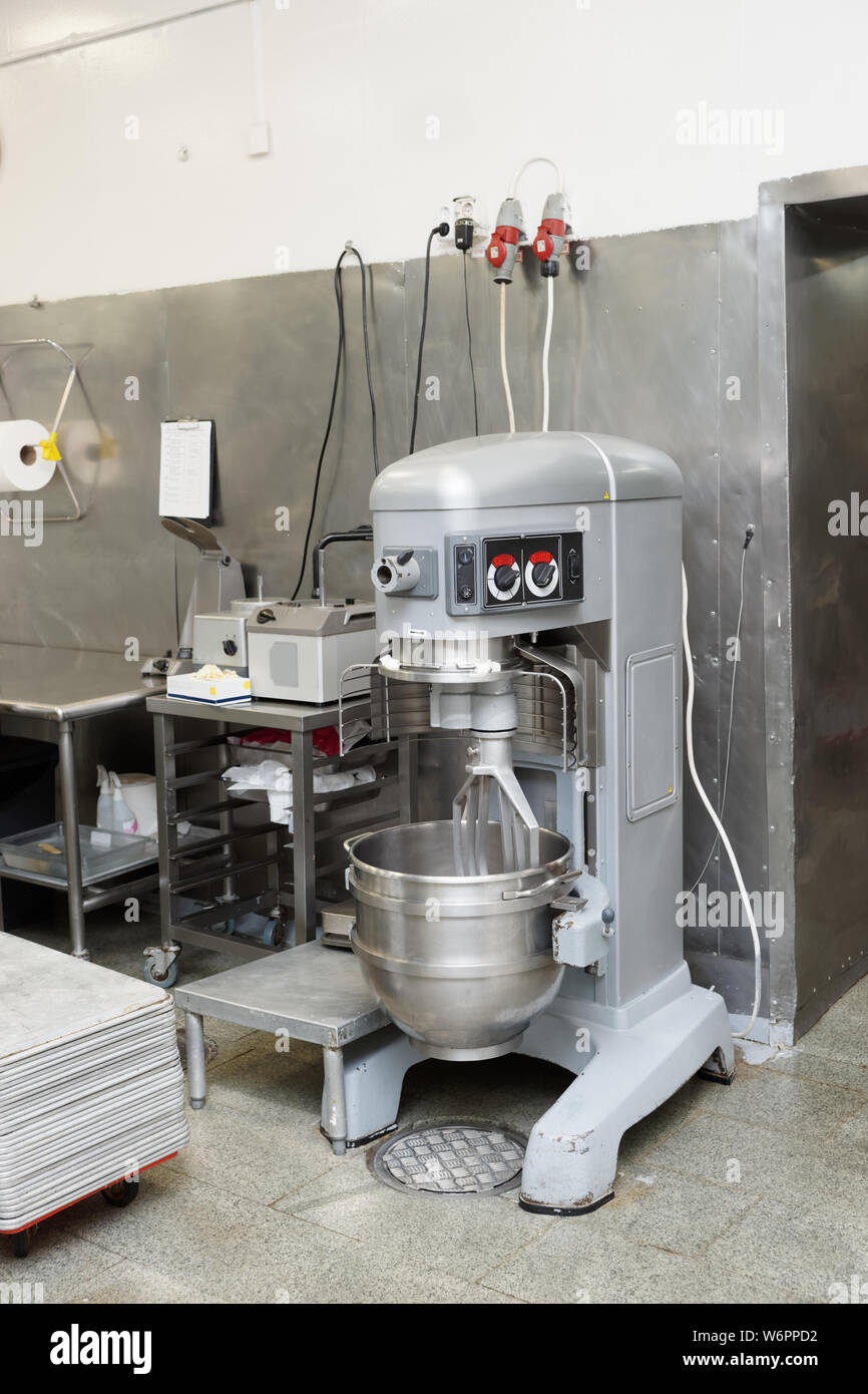 Heavy Duty Teig mischen Maschine in professionellen food processing Anlagen Stockfoto