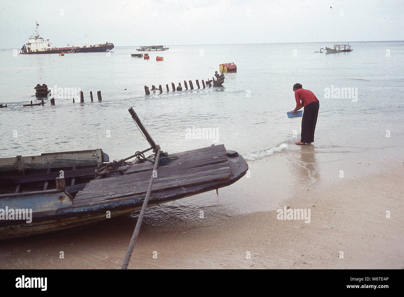 Wracks an der Küste bei Pa; au Bidong, Malaysia, wo Vietnamesen in Vietnam 1979 Flucht nach der Niederlage in Vietnam Stockfoto
