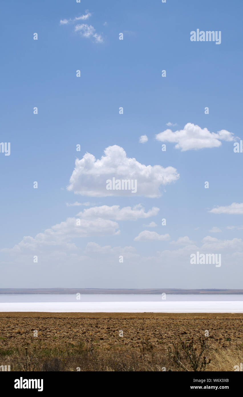 Die Türkei, Zentralanatolien: Luftaufnahme der Salz Weite der See Tuz, Tuz Golu, Salt Lake City, einem der größten Seen der Welt hypersaline Stockfoto