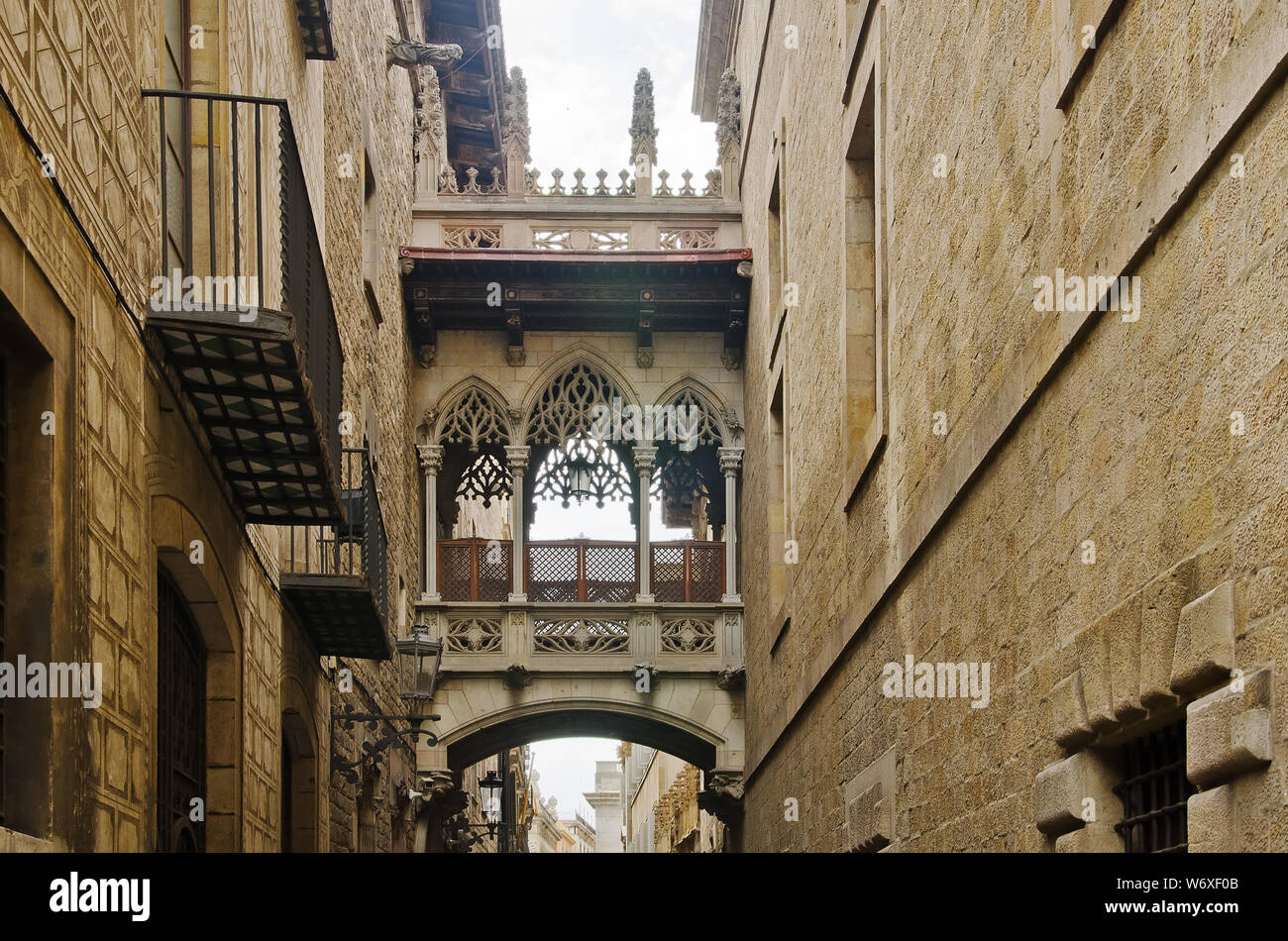 Alte Straße von Barrio Gotico in Barcelona, Katalonien. Barcelona, Juni 2014 Stockfoto