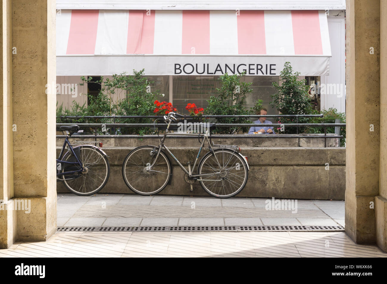 Paris Maison Mulot-Store vor boulangerie Moulot im Saint Germain des Pres Viertel von Paris, Frankreich, Europa. Stockfoto