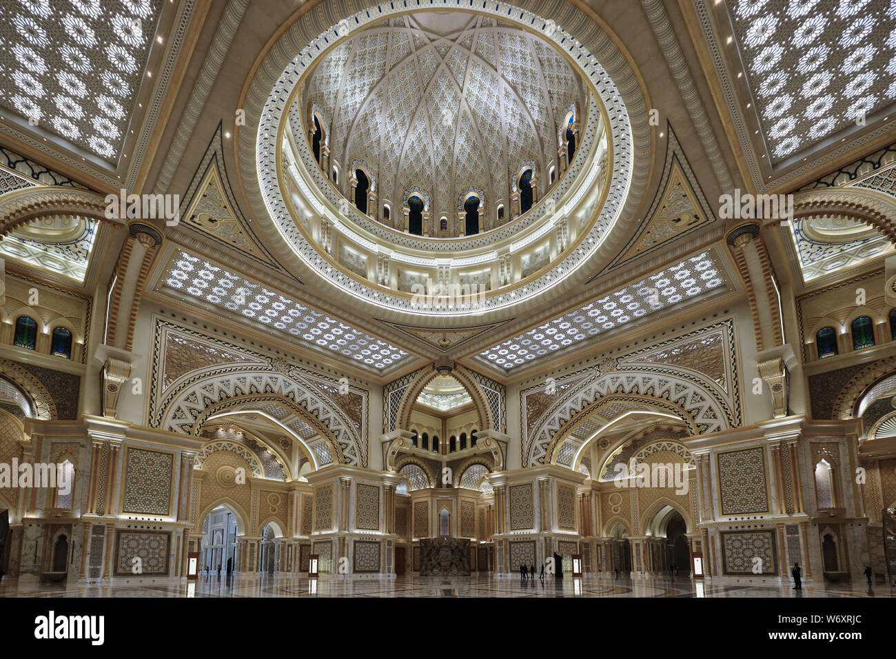 Qasr Al Watan [Palast der Nation] Abu Dhabi - Die große Halle Stockfoto