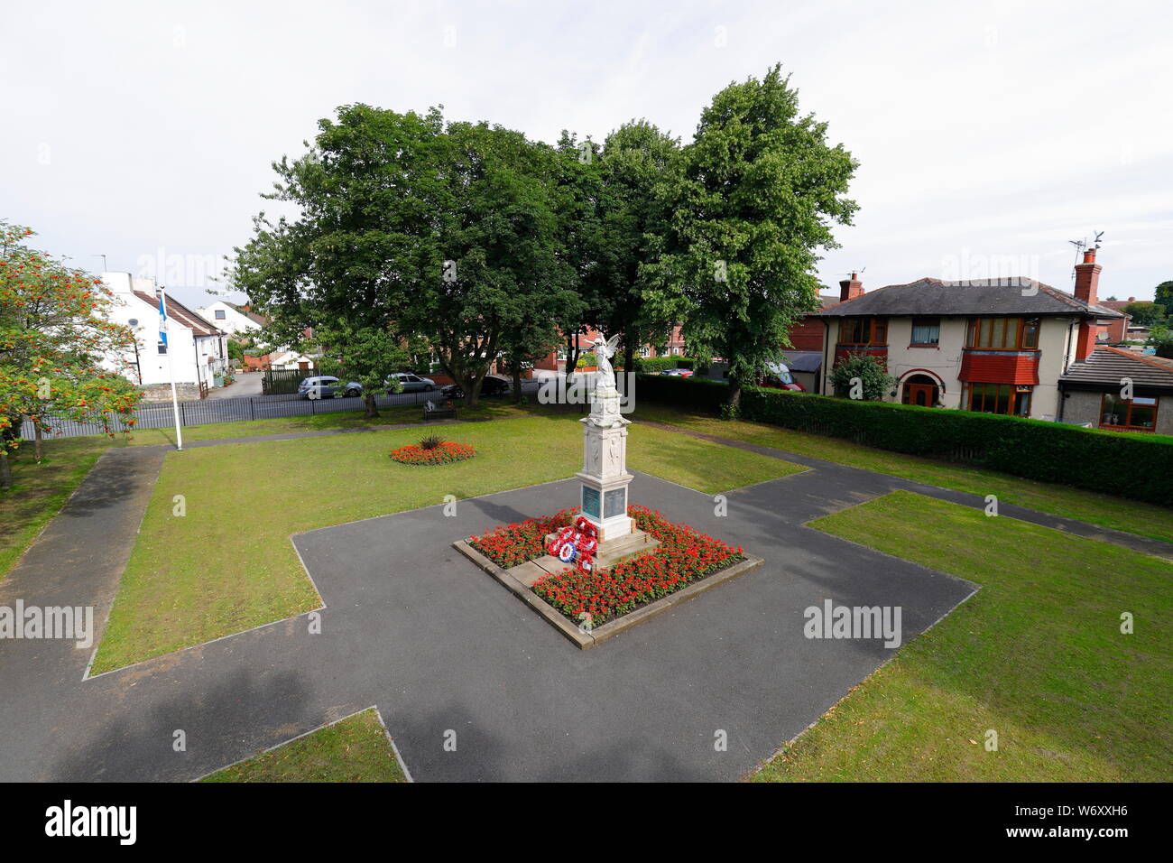 Kippax Kriegerdenkmal an der High Street in Kippax, Leeds, West Yorkshire. Stockfoto