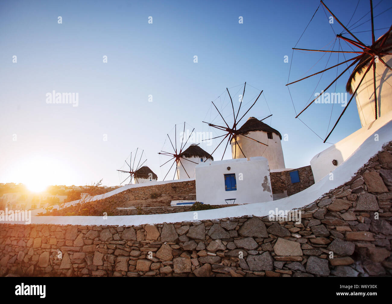 Die Windmühlen von Mykonos, Wahrzeichen. Griechenland. Stockfoto
