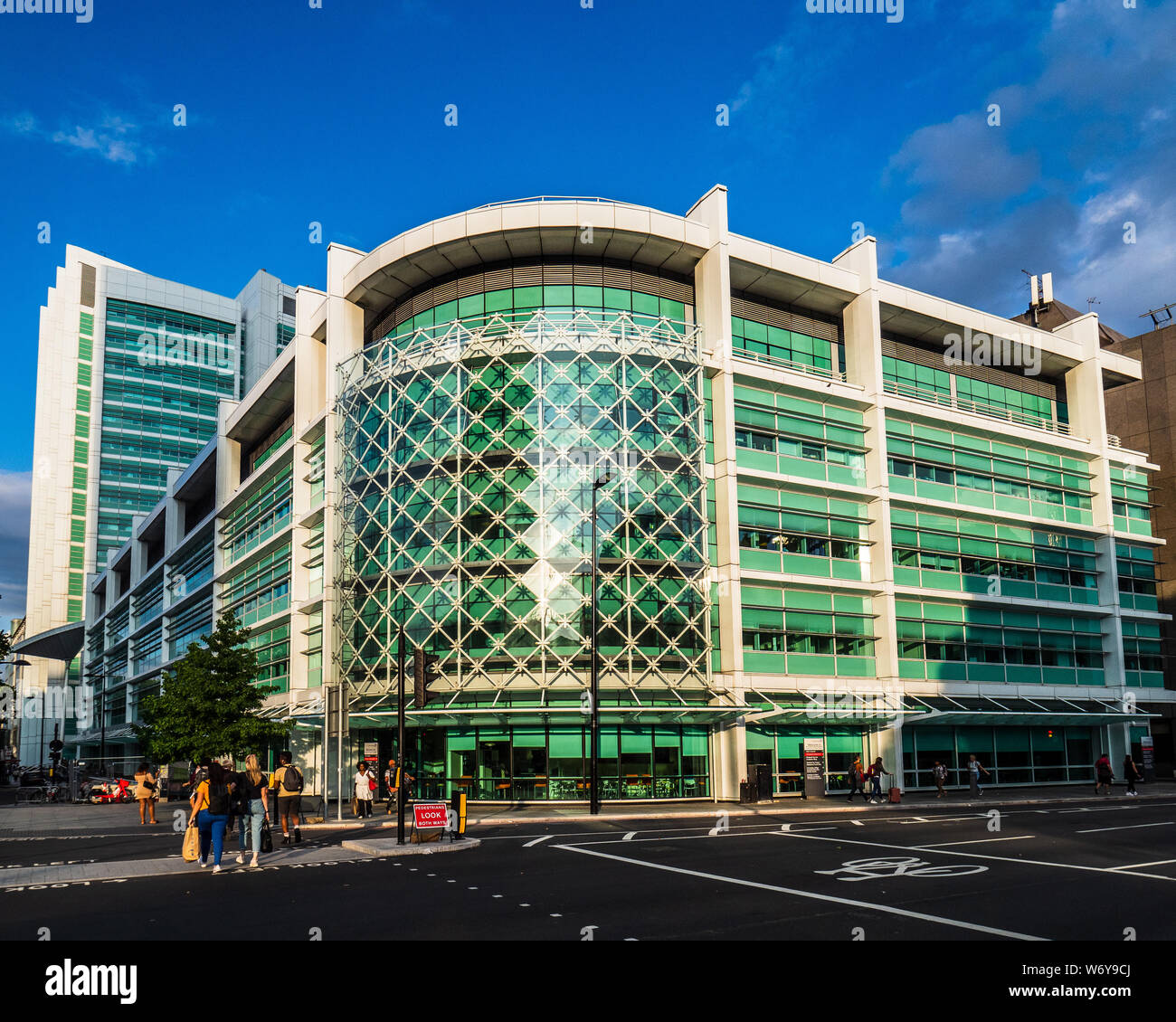 University College Hospital London UCH-major Teaching Hospital auf der Euston Road im Stadtteil Bloomsbury von London Stockfoto