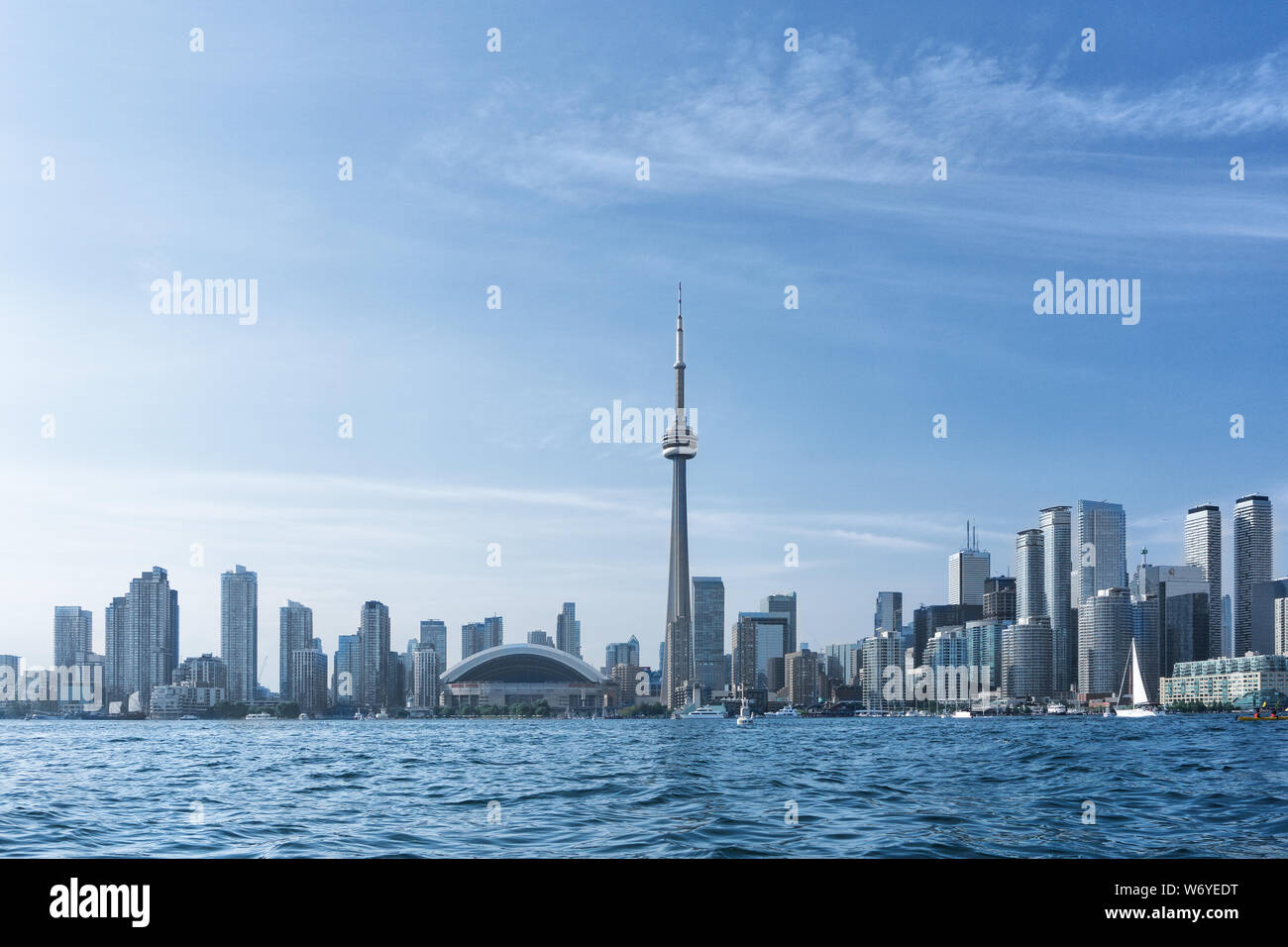 Blick von Toronto Island auf die Skyline von Toronto, Kanada, Ontario, Kanada Stockfoto