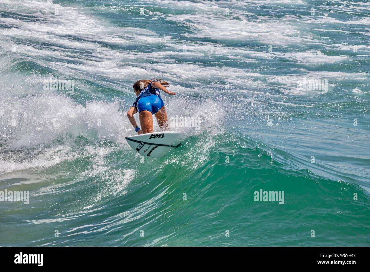 Serena Nava der USA konkurrieren in den Vans US Open des Surfens 2019 Stockfoto