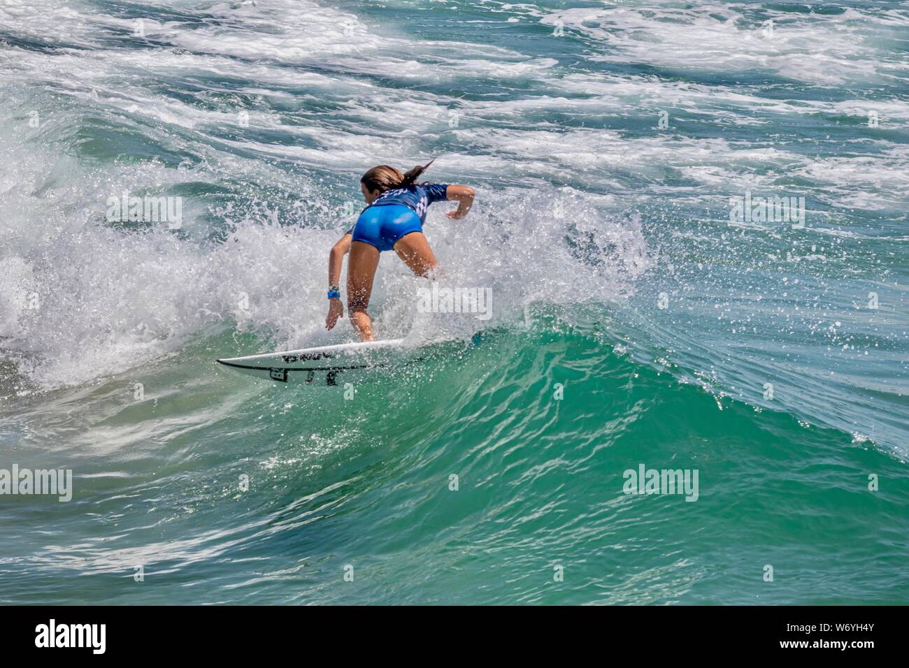 Serena Nava der USA konkurrieren in den Vans US Open des Surfens 2019 Stockfoto