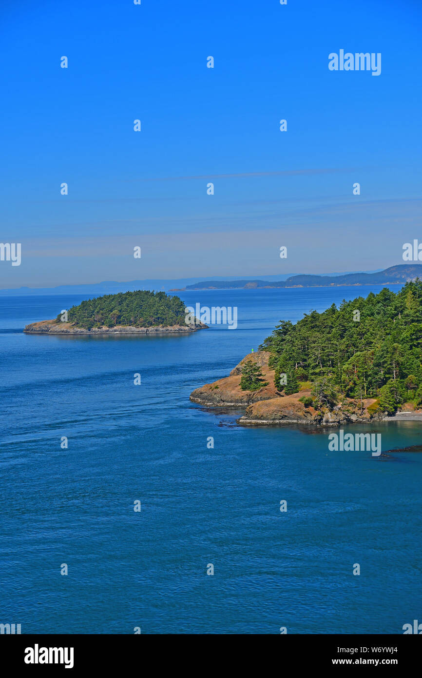 Blick auf die natürliche Schönheit der Deception Pass in der Nähe von Langley, Washington Stockfoto