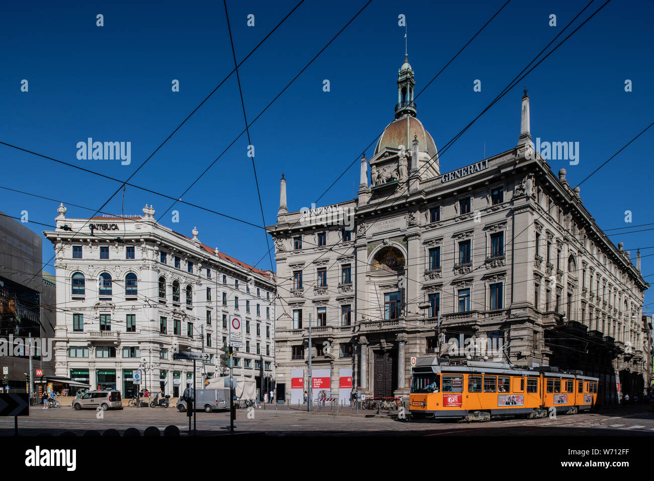 Mailand, Italien - 30. Juni 2019: Blick auf die Assicurazioni Generali Gebäude, Piazza Cordusio Stockfoto