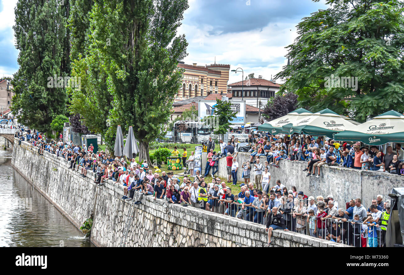 Bentbasa Cliff Diving 2019 - Besucher Stockfoto