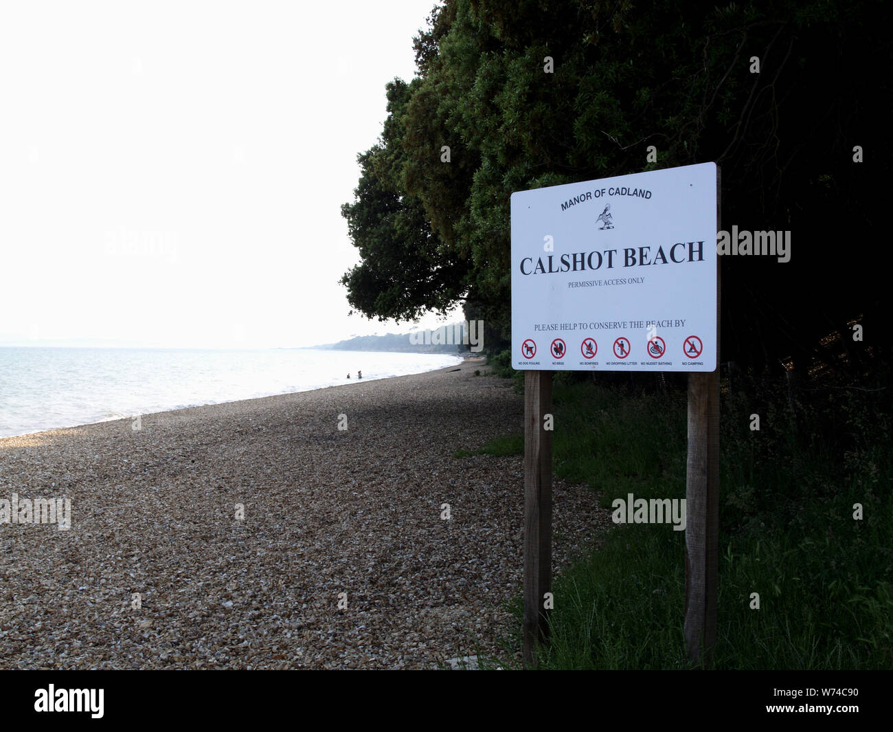 Signage an Calshot Strand, Southampton, Hampshire, England, Großbritannien Stockfoto