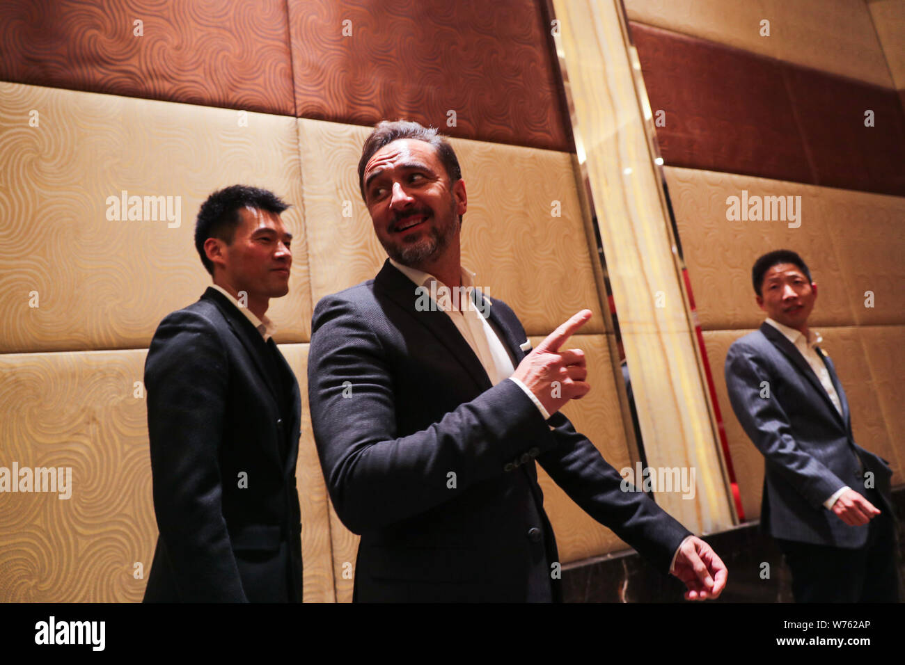 Portugiesische Fußball-manager Vitor Pereira, der neu ernannte Leiter Trainer von Chinas Shanghai SIPG F.C., besucht eine Pressekonferenz vor der 2018 Stockfoto