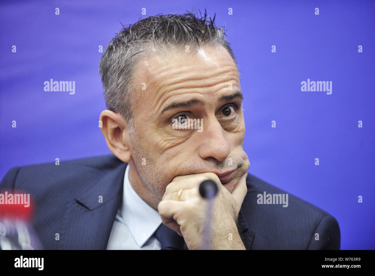 Portugiesische Fußball-manager Paulo Bento, der neue Head Coach der chinesischen Chongqing Lifan Dangdai F.C., besucht eine Pressekonferenz vor der Stockfoto