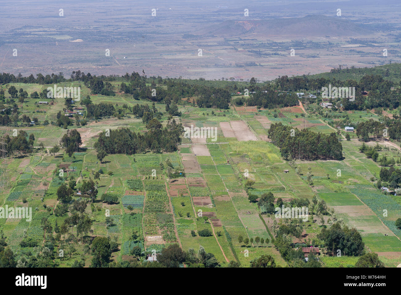 Ein Flickenteppich von Bauern Feld gesehen von der Mahi Mahiu Longonot View Point", auf einer 104 Nakuru - Nairobi Straße. Rift Valley Kenia. Stockfoto