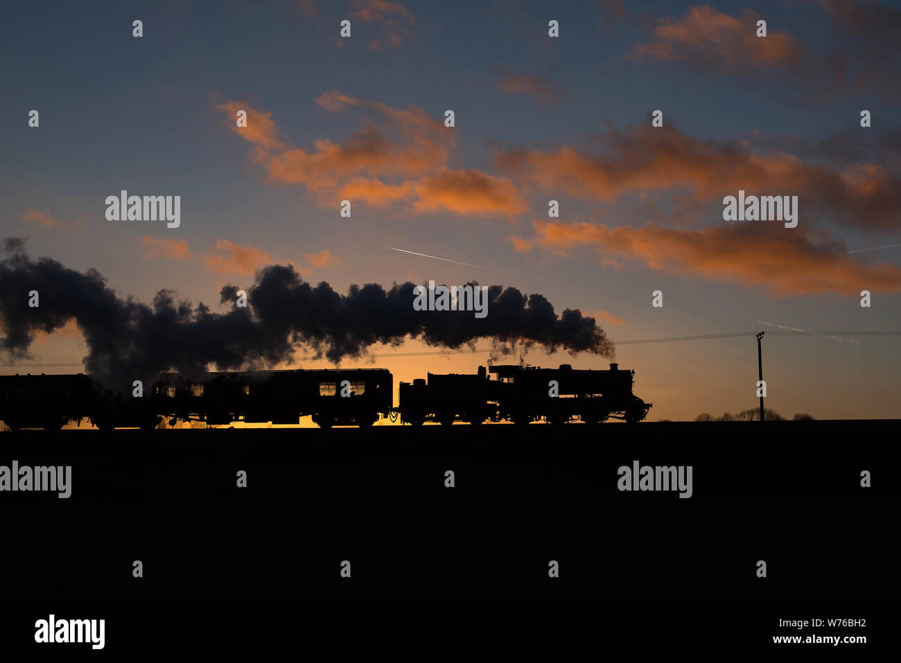 76084 arbeitet ein Zug Grate an den ELR eingefügt. Stockfoto