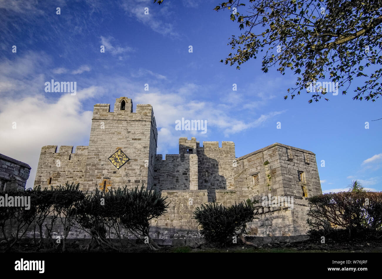 Das Castle Rushen in Castletown in einem klaren blauen Himmel, von der Insel Man Stockfoto