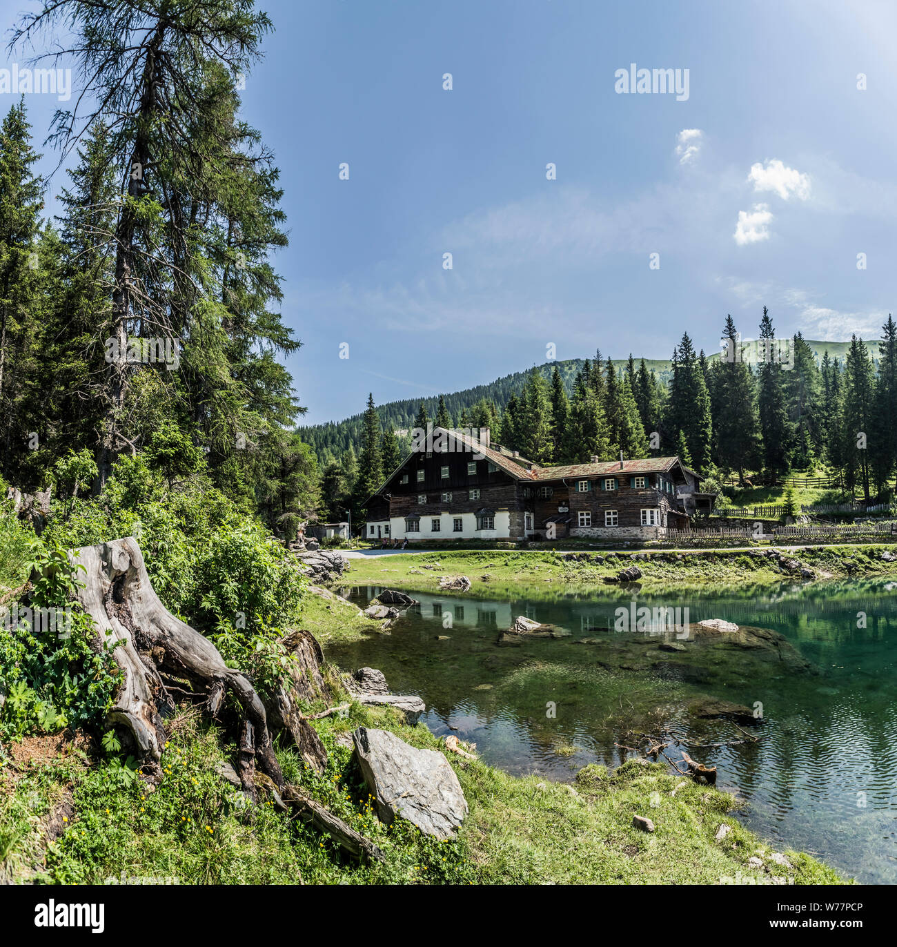 Friedliche Landschaft bei Obernbergsee, einem kleinen See an der Spitze der Obernbergtal Tal in der Nähe von Steinach in Tirol in der Nähe von Innsbruck Stockfoto
