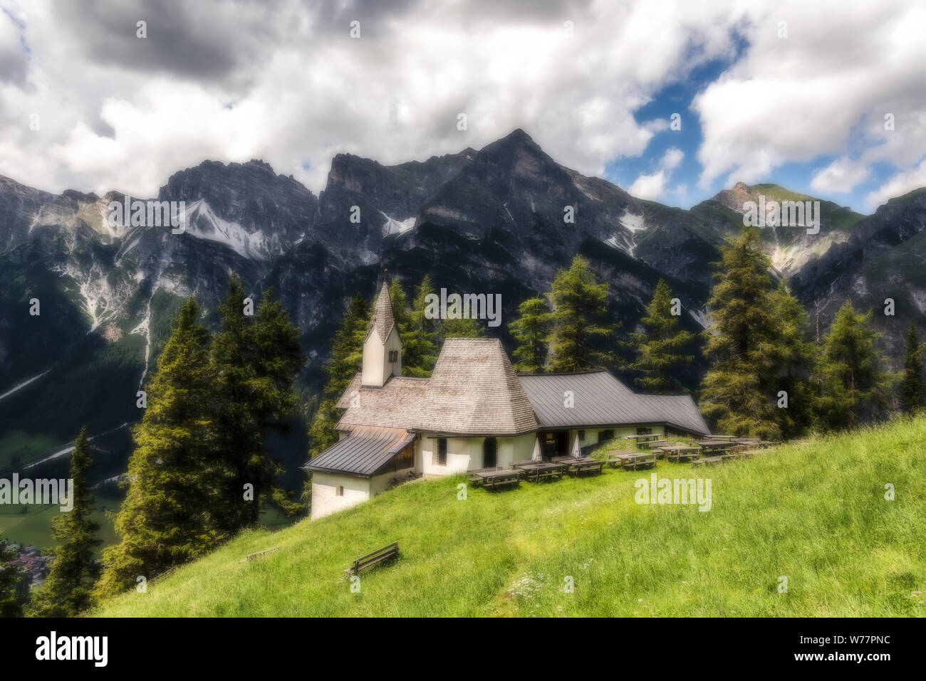 Die charmante Seite Kapelle St. Magdalena im Gschnitztal Tal in der Nähe von Steinach in Tirol eine kleine Stadt auf der Brenner Straße. Stockfoto