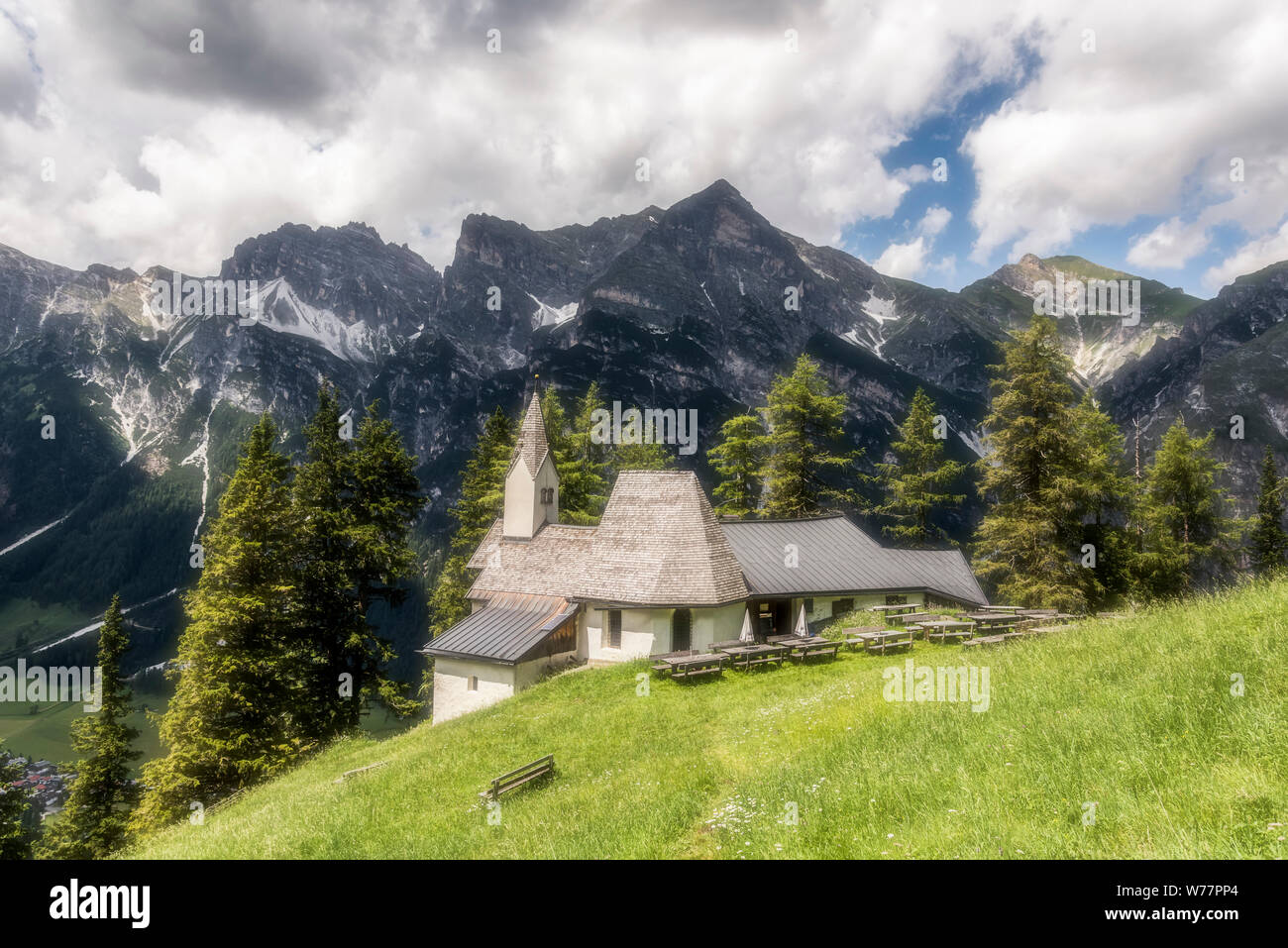 Die charmante Seite Kapelle St. Magdalena im Gschnitztal Tal in der Nähe von Steinach in Tirol eine kleine Stadt auf der Brenner Straße. Stockfoto