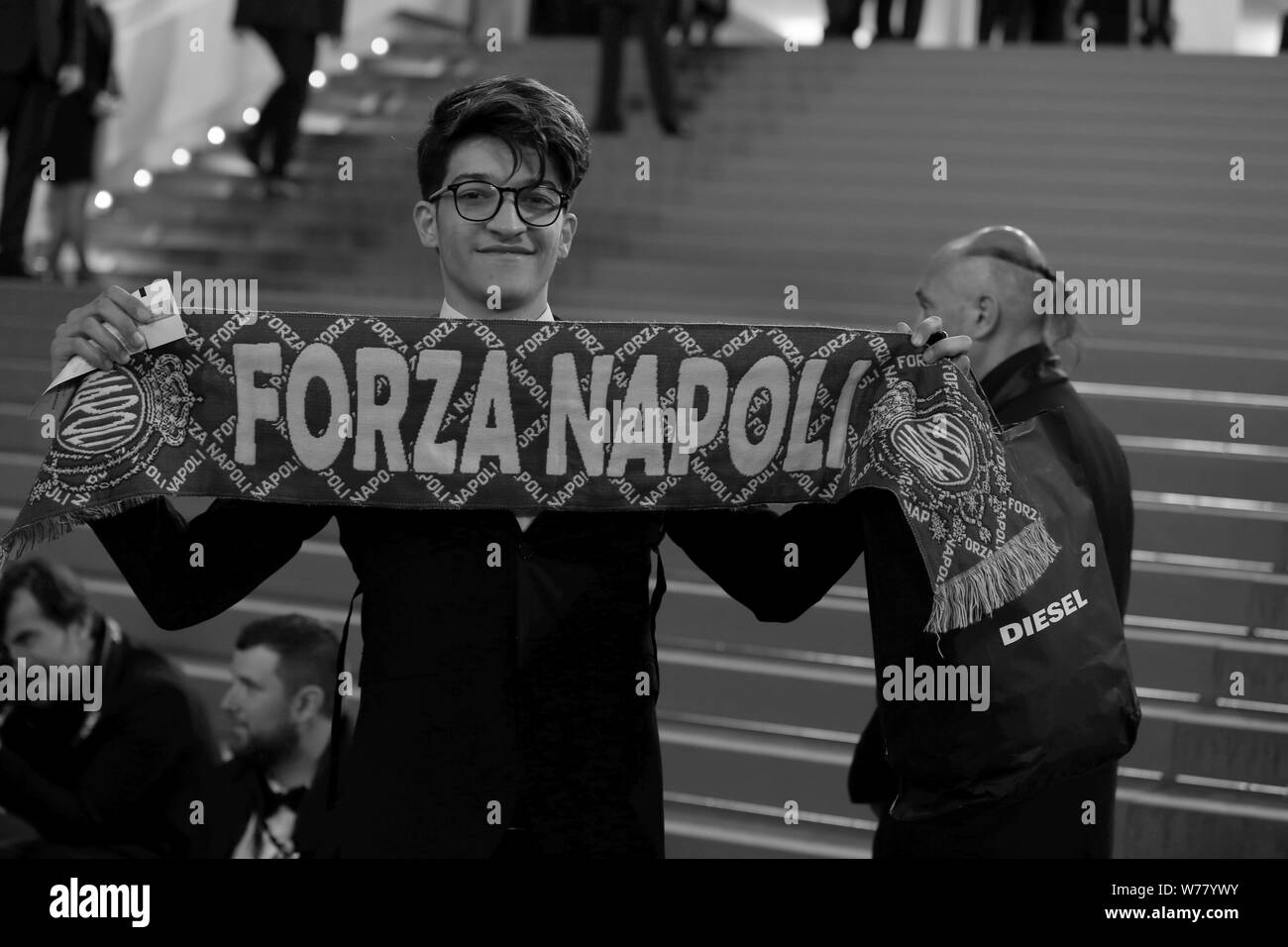 CANNES, Frankreich - 19. Mai: ein Gast besucht die Diego Maradona screening während der 72Nd Cannes Film Festival (Mickael Chavet) Stockfoto