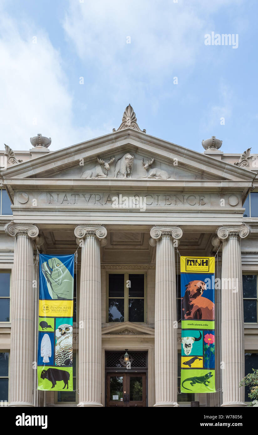 IOWA CITY, IA/USA - August 7, 2015: Naturwissenschaften Gebäude an der Universität von Iowa. Die Universität von Iowa ist ein Flaggschiff der öffentlichen Forschung universi Stockfoto