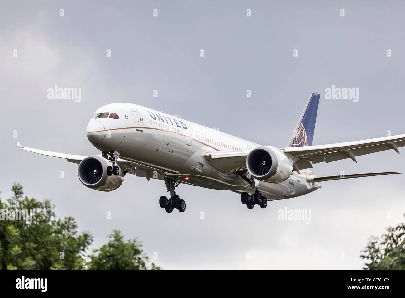 United Airlines Boeing 787-9, Registrierung N 26966, Landung auf August 2 2019 am Flughafen London Heathrow, Middlesex, Großbritannien Stockfoto