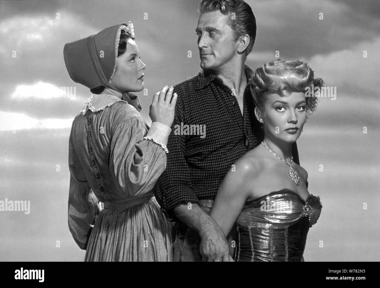 Eva Miller, Kirk Douglas, PATRICE WYMORE, die großen Bäume, 1952 Stockfoto