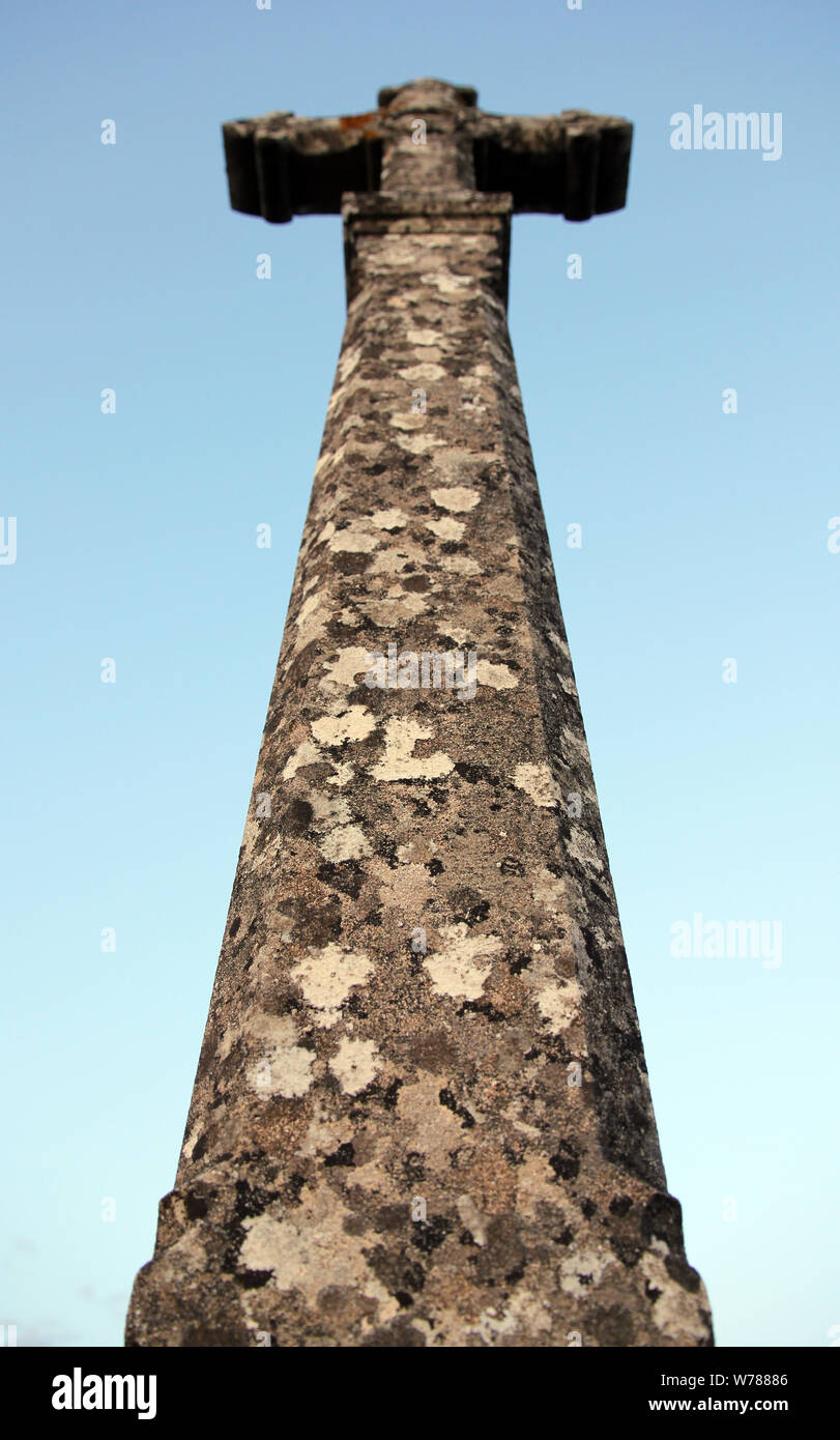 Kreuz am Straßenrand Burgund Frankreich Stockfoto