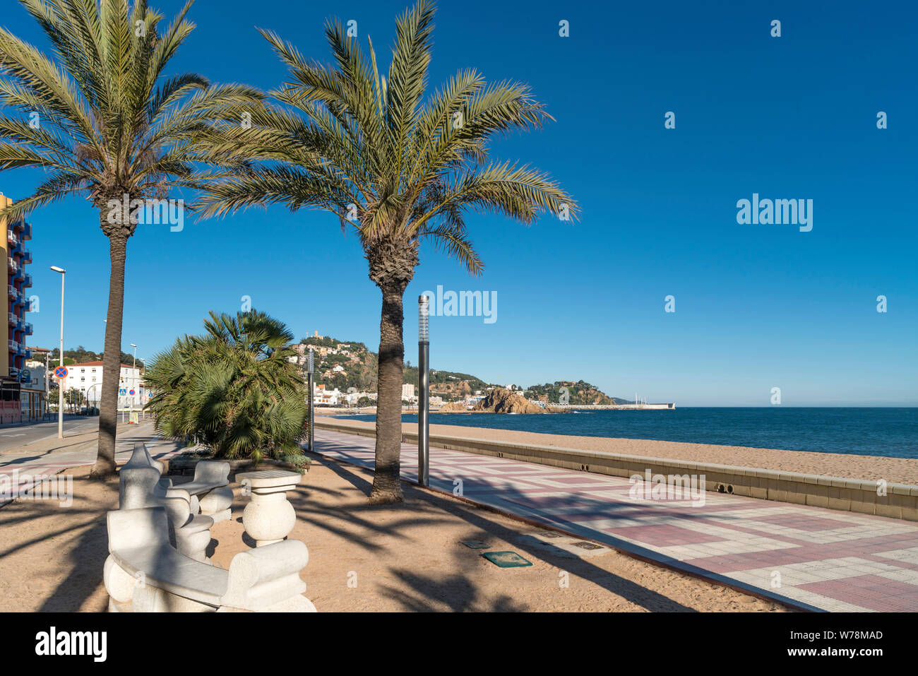 PROMENADE SABANELL STRAND BLANES COSTA BRAVA KATALONIEN SPANIEN Stockfoto