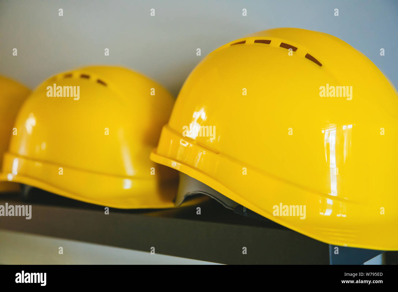 Bauhelme Stockfotos und -bilder Kaufen - Alamy