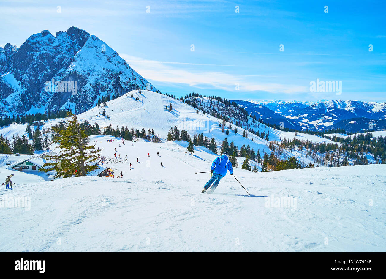 Zwieselalm Berg ist schöner Ort interessante Skierlebnis zu erhalten und die alpine Natur des Salzkammergutes, Gosau, Österreich genießen Stockfoto