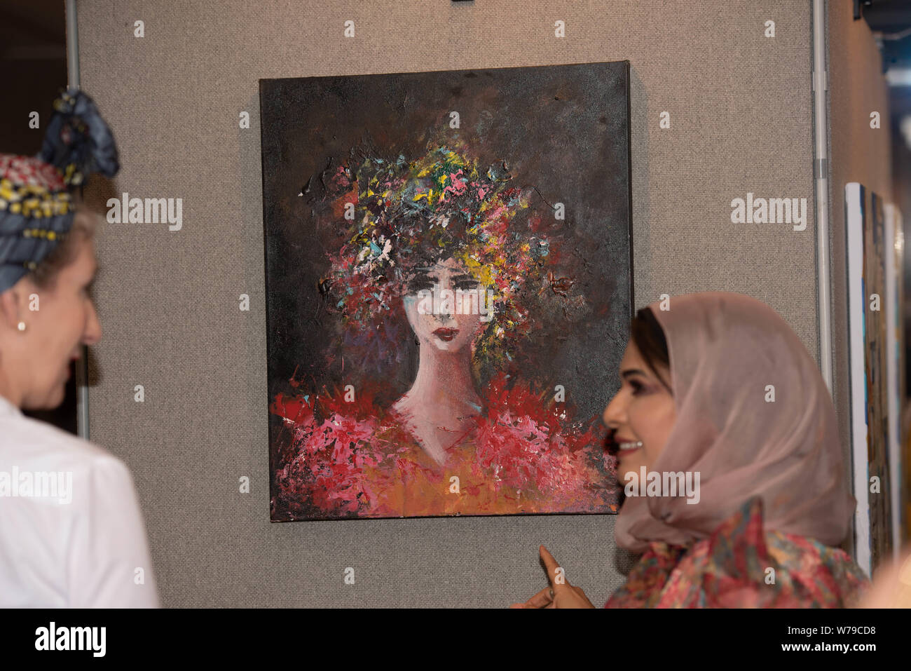 London, Großbritannien. 5. Aug 2019. Arabien London Fashion Week: Ian Davidson/Alamy leben Nachrichten Stockfoto