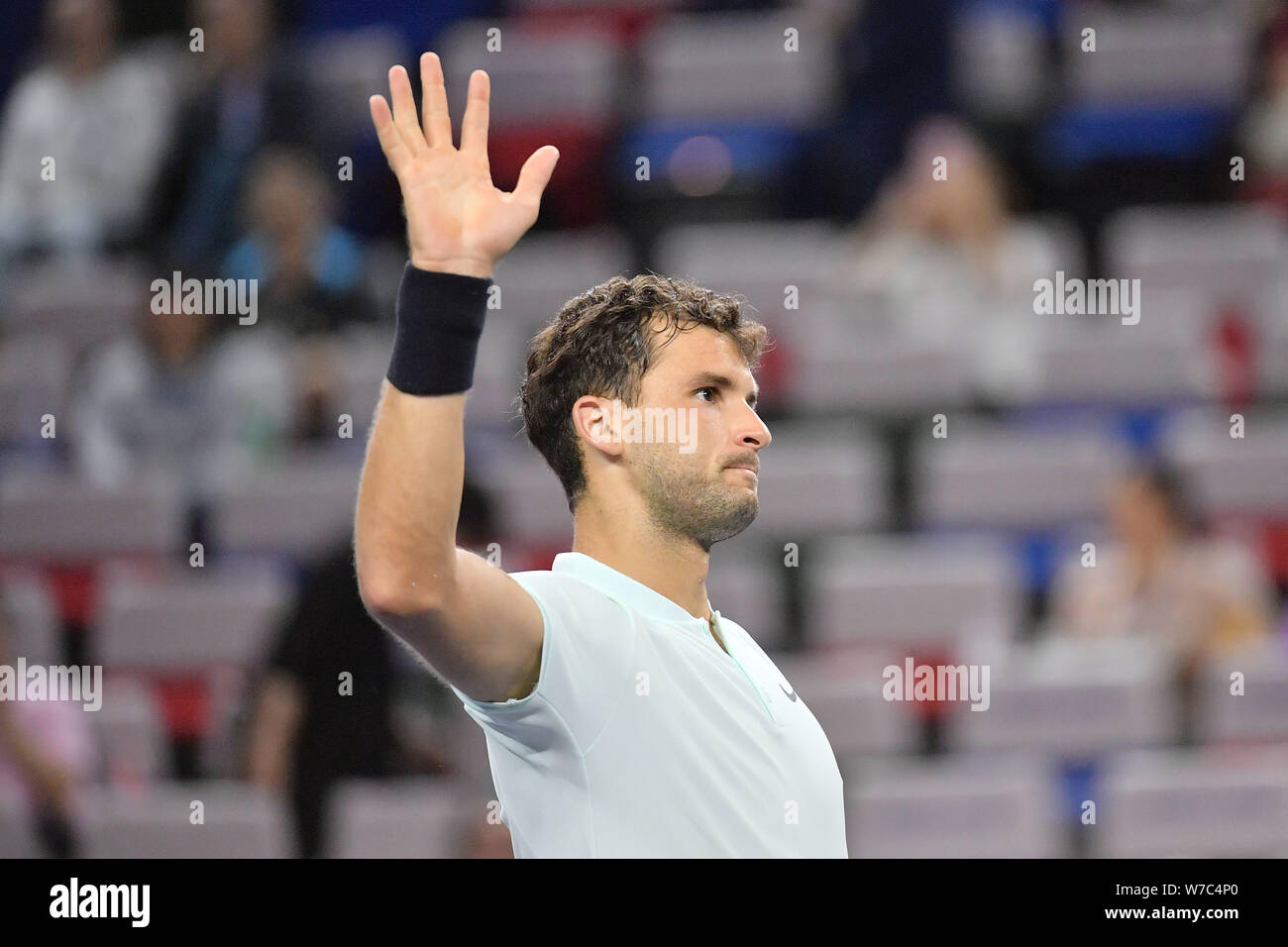 Grigor Dimitrov Bulgarien Wellen zu Fans nach dem Sieg über Ryan Harrison von den Vereinigten Staaten in der zweiten Runde von Singles die Männer während des S Stockfoto