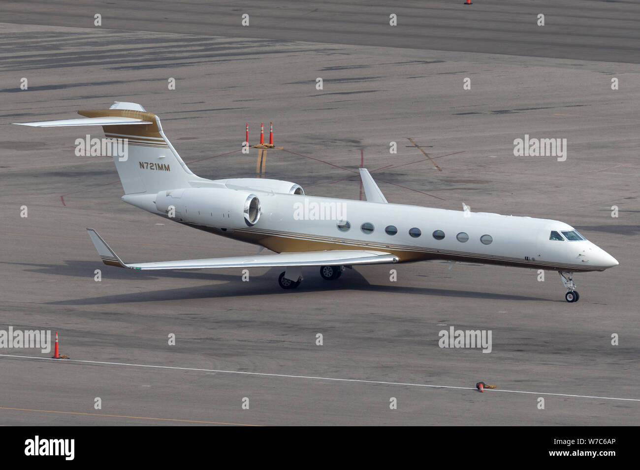 Gulfstream G-V Luxus Business Jet N 721 MM am McCarran International Airport in Las Vegas. Stockfoto