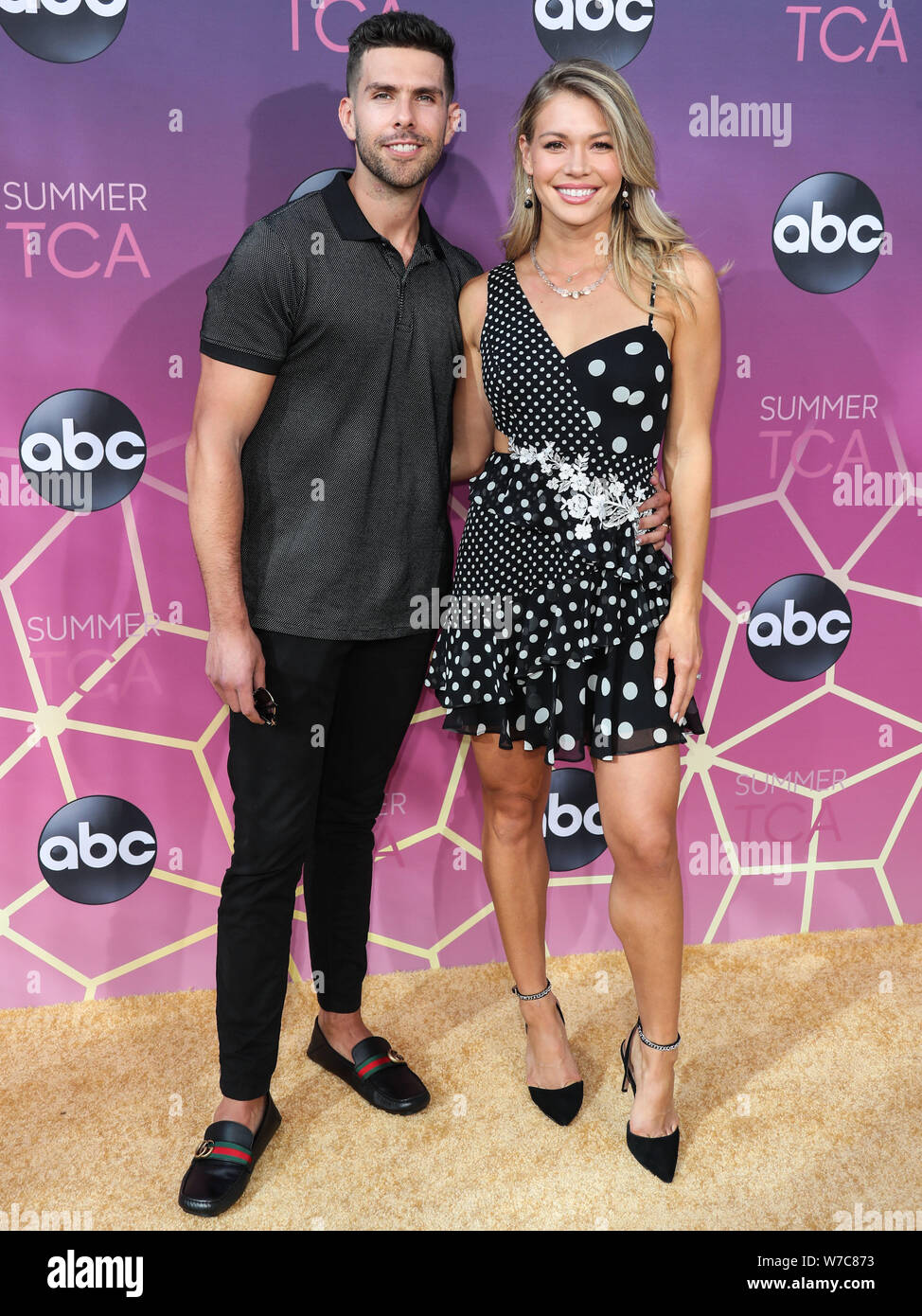 West Hollywood, Vereinigte Staaten. 05 Aug, 2019. WEST HOLLYWOOD, LOS ANGELES, Kalifornien, USA - 05. August: Chris Randone und Krystal Nielson kommen an der Disney ABC Fernsehen TCA Summer Press Tour All-Star-Party 2019 in Soho House West Hollywood am 5. August 2019 in West Hollywood, Los Angeles, California, United States. (Foto von Xavier Collin/Image Press Agency) Quelle: Bild Presse Agentur/Alamy leben Nachrichten Stockfoto