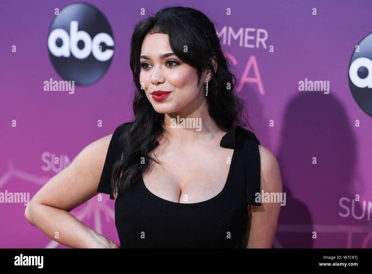 West Hollywood, Vereinigte Staaten. 05 Aug, 2019. WEST HOLLYWOOD, LOS ANGELES, Kalifornien, USA - 05. August: Schauspielerin Auli" ich Cravalho kommt an der Disney ABC Fernsehen TCA Summer Press Tour All-Star-Party 2019 in Soho House West Hollywood am 5. August 2019 in West Hollywood, Los Angeles, California, United States. (Foto von Xavier Collin/Image Press Agency) Quelle: Bild Presse Agentur/Alamy leben Nachrichten Stockfoto