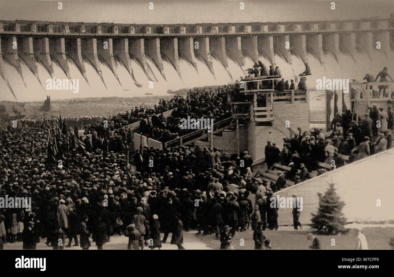 Die Zeremonie des Dnjepr Wasserkraftwerk, 1932. Stockfoto