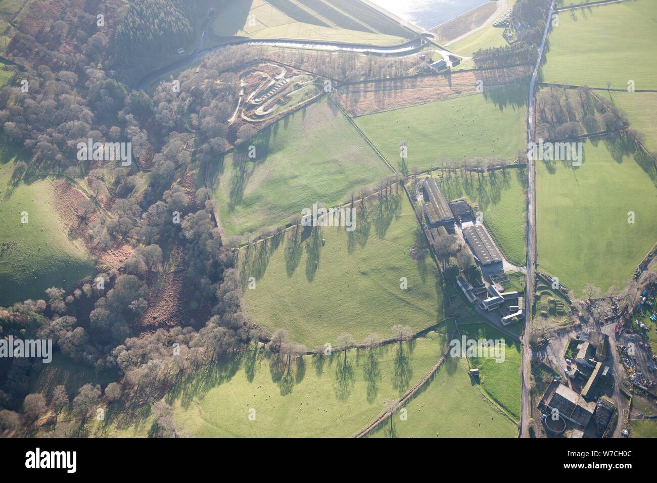 Geradlinige Gehäuse Erdarbeiten, in der Nähe von Leighton Hall, North Yorkshire, 2014. Schöpfer: Historisches England Fotograf. Stockfoto