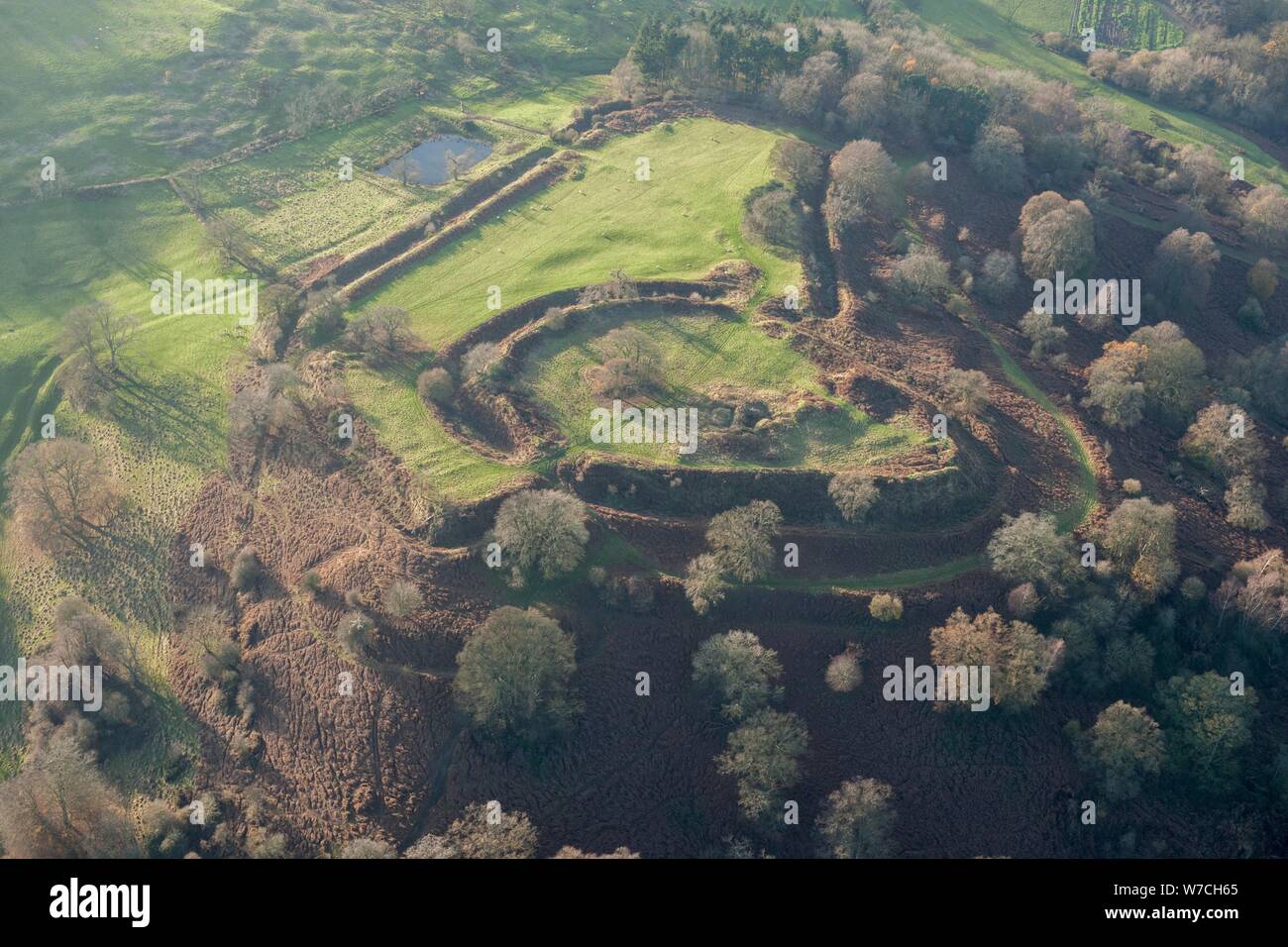 Elmley Castle, Worcestershire, 2014. Schöpfer: Historisches England Fotograf. Stockfoto