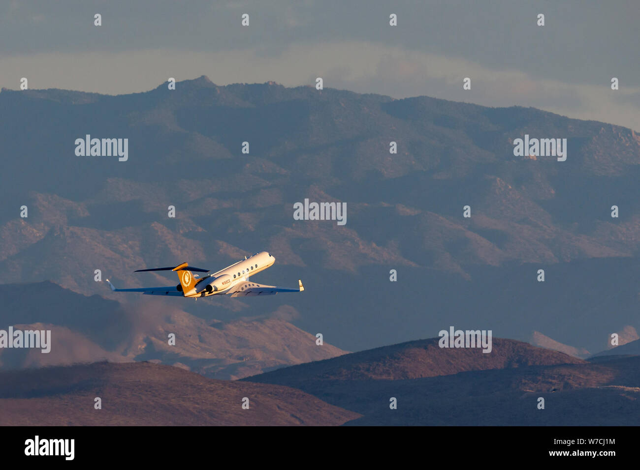 Gulfstream G-V Luxus Business Jet N 168 CE Abflug vom Internationalen Flughafen McCarran Las Vegas. Stockfoto