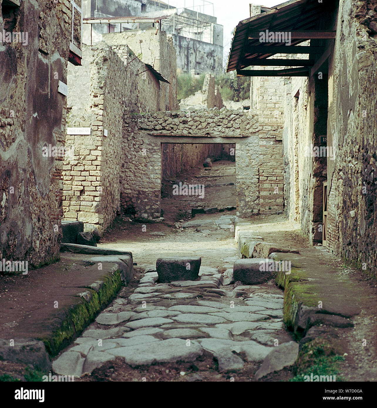 Eine Straße und Häuser, Pompeji, Italien. Artist: Unbekannt Stockfoto