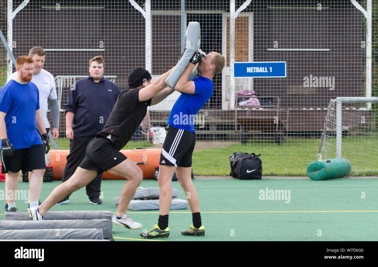 Blockierung mit einem Pad praktiziert Stockfoto