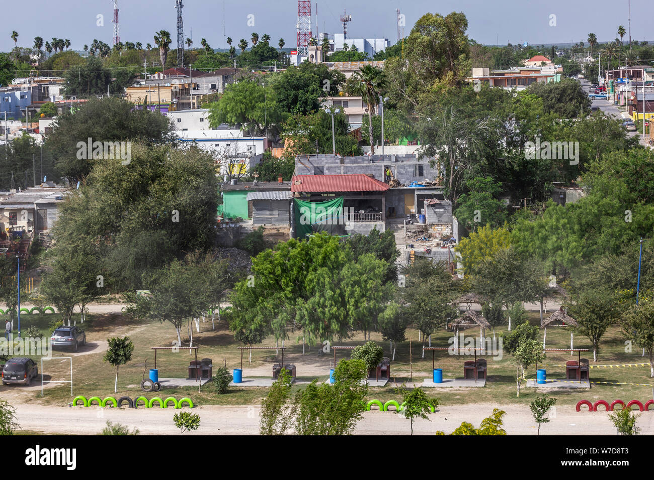Von Roma, Texas, mit Blick auf den Rio Grande und in Ciudad Miguel Alemán, Mexiko, USA Stockfoto