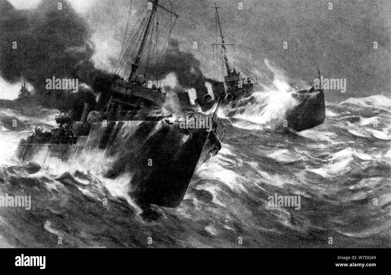 Britische torpedo Handwerk in Nordsee Stürme, Erster Weltkrieg, 1914. Artist: Unbekannt Stockfoto
