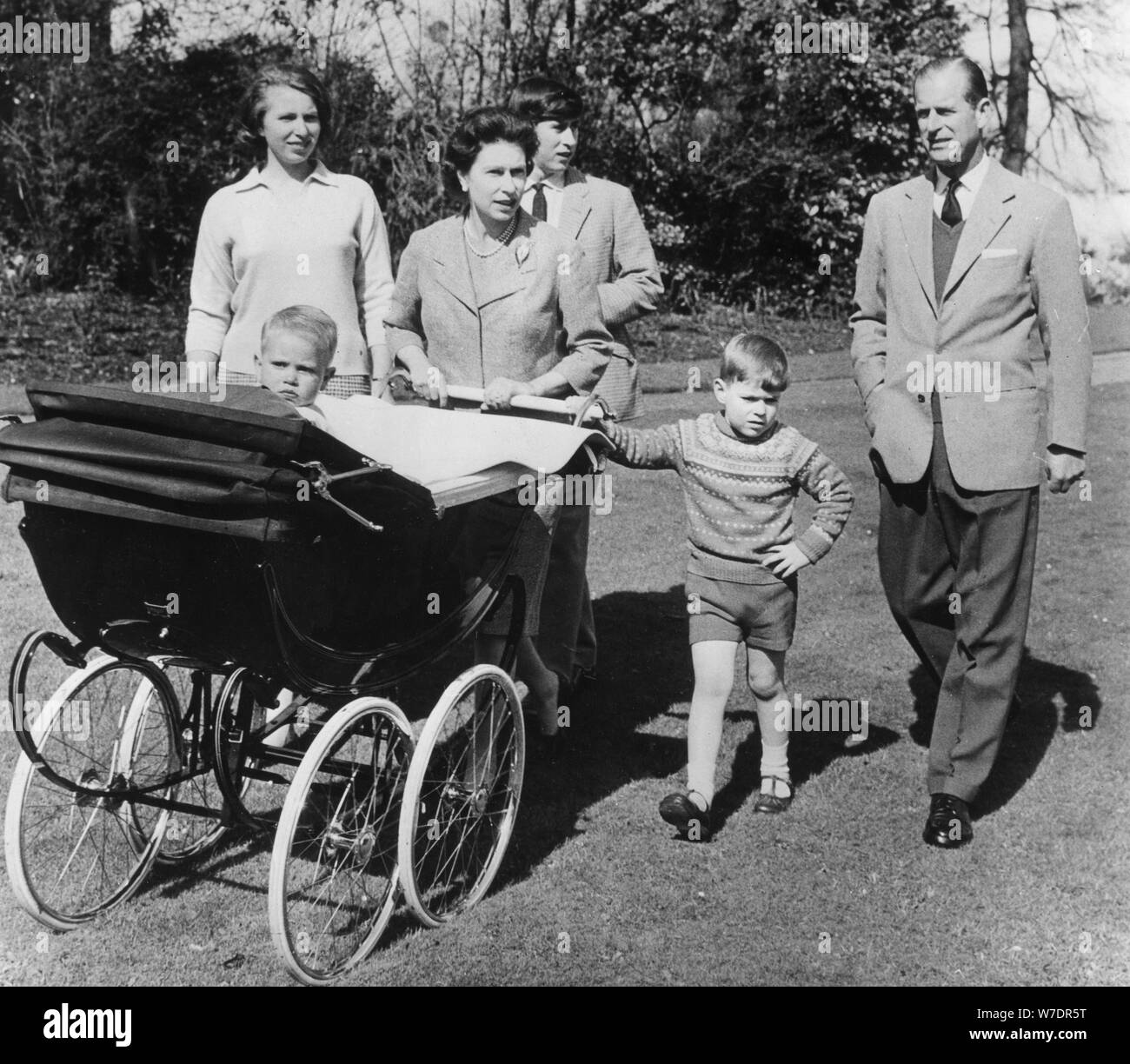 39. Geburtstag Bild der Königin und ihrer Familie, Frogmore House, Windsor, 1965. Artist: Unbekannt Stockfoto