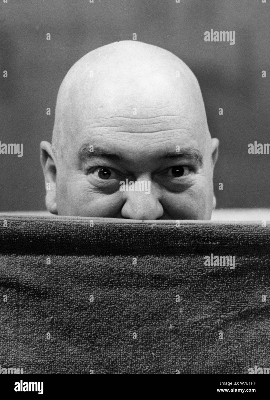 Stratford Johns Actor Stockfotos Und Bilder Kaufen Alamy